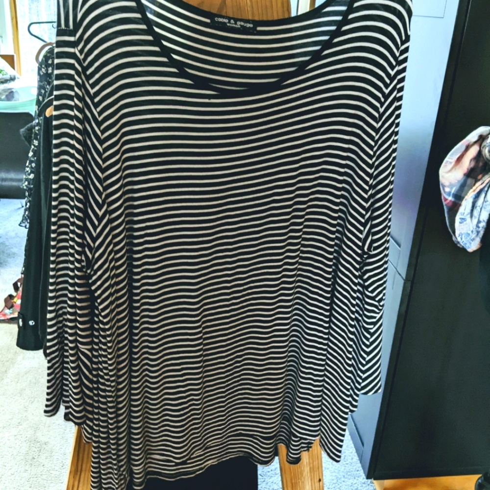 Women's shirt with bell sleeves 3x